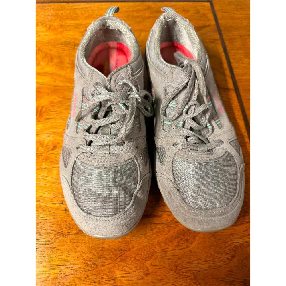 Skechers Womens 8 Taupe Sneakers Relaxed Fit Memory Foam Walking Shoes 22544